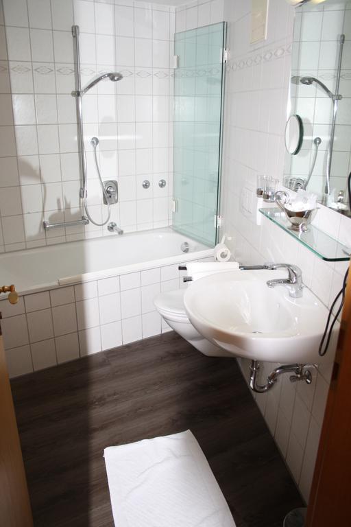 Die Krone Staufen im Breisgau Kamer foto